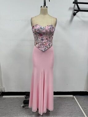 Vintage Pink Strapless Floral Embroidered Evening Gown